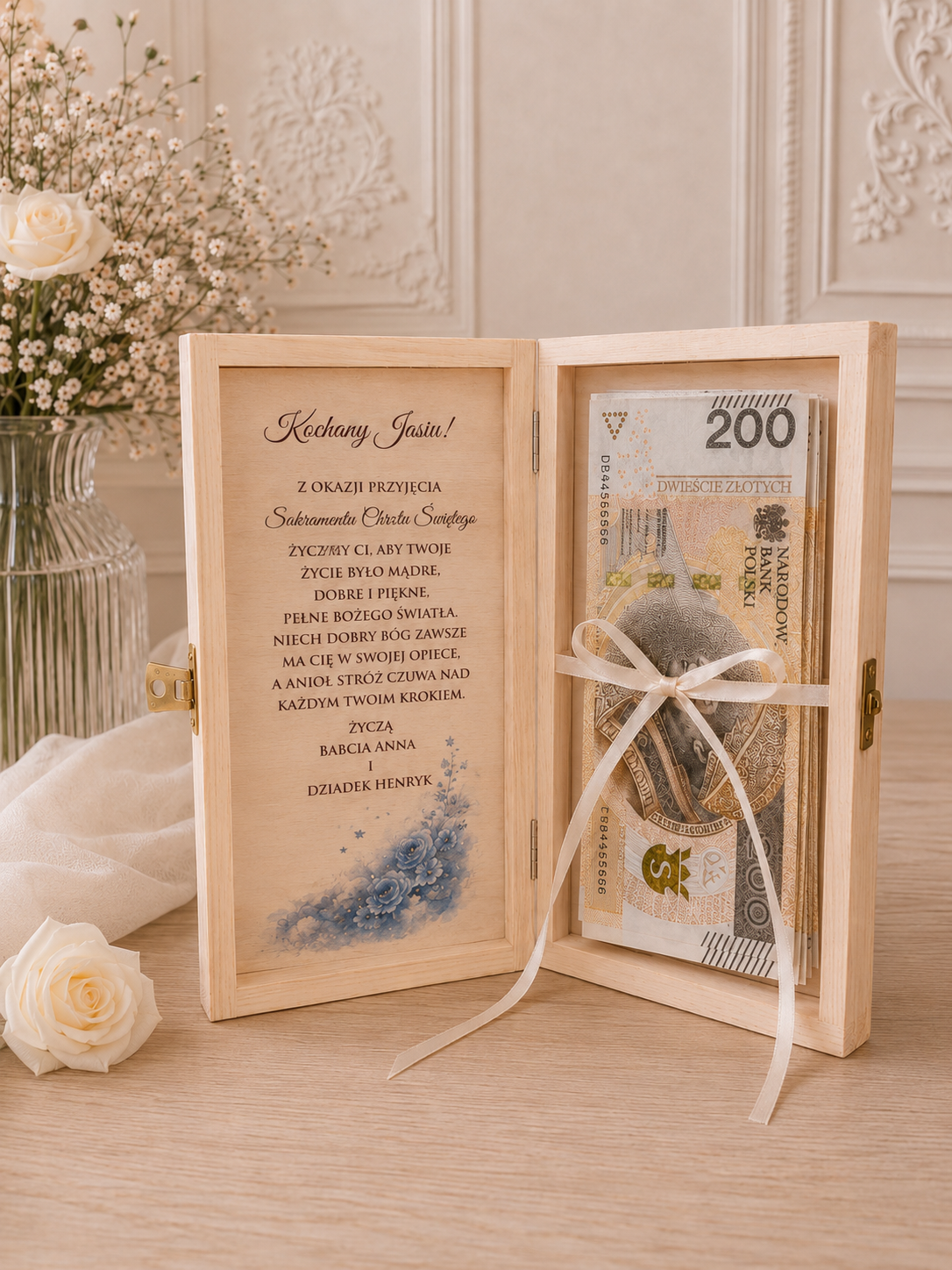 Personalizowane pudełko na pieniądze na Chrzest Święty z życzeniami i miejscem na banknoty