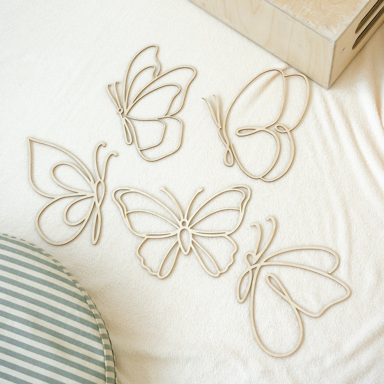 Dekoracje ścienna - Motyle (naturalna sklejka)