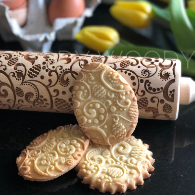 SMALL EASTER EGGS rolling pin