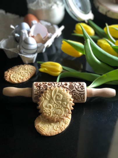 SMALL EASTER EGGS, MINI rolling pin