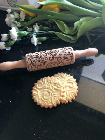 SPRING, MINI rolling pin