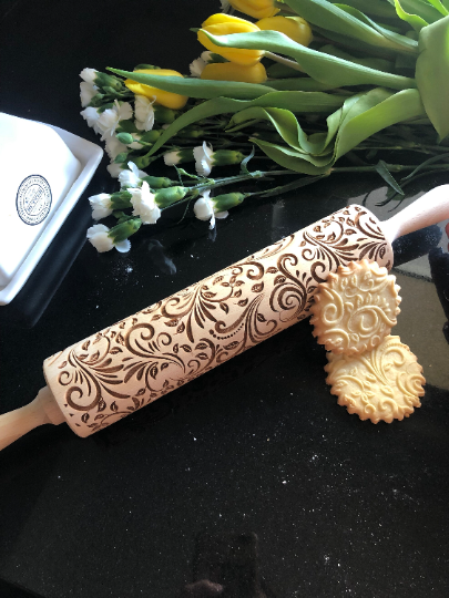 SPRING rolling pin