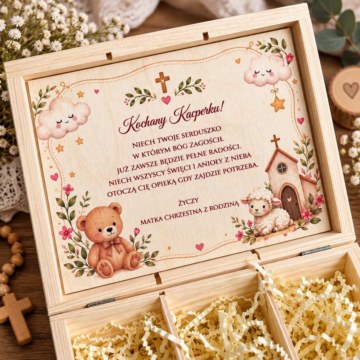 Personalizowane życzenia w drewnianym niezbędniku na Chrzest Święty
