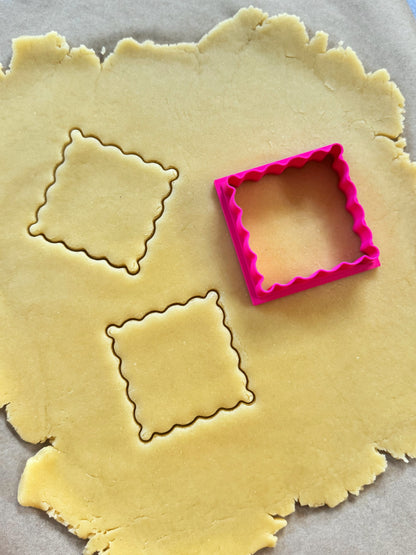 Biscuit - cookie cutter NOW FREE WITH THE PURCHASE OF A CAKE CUB!