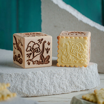 DINO, cake cube