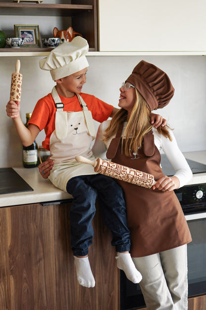 APRON AND HAT SET brown with appliqué