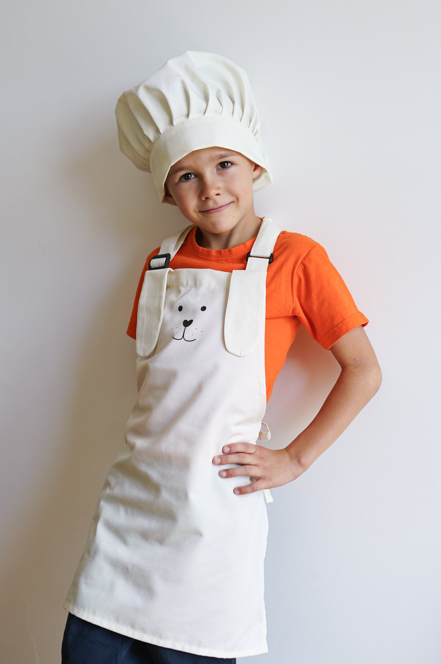 APRON AND HAT SET, ecru, with appliqué