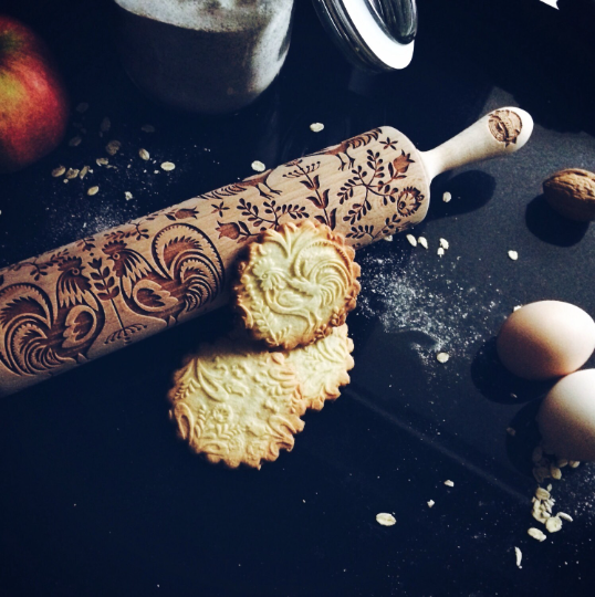 FOLK rolling pin