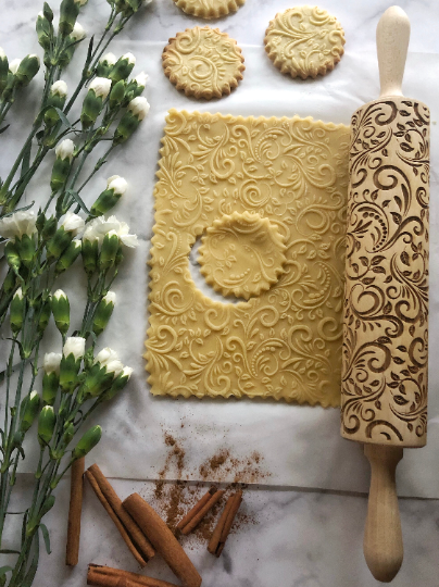 SPRING rolling pin